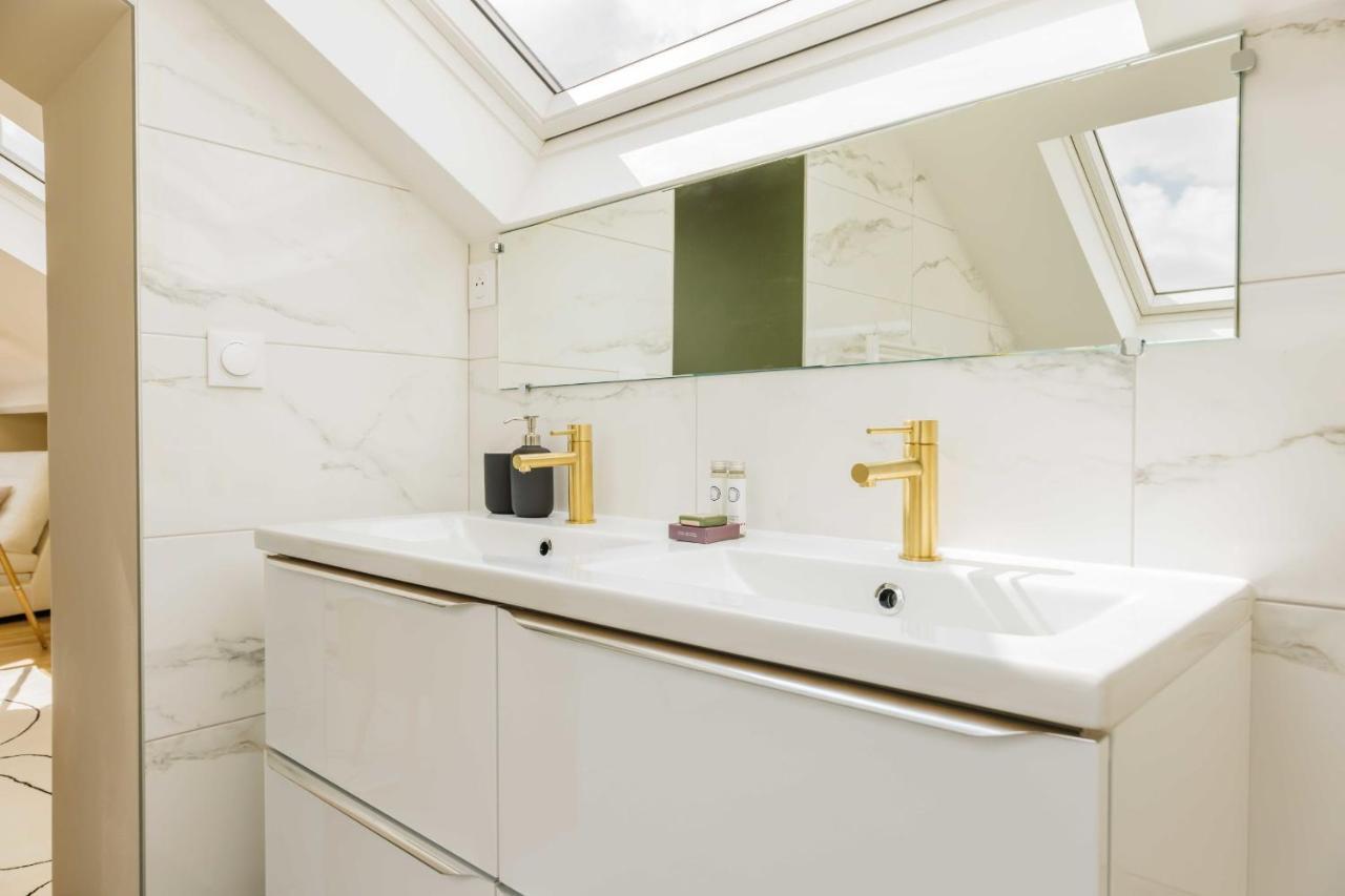パリCharming Appart Duplex 7P2Br Le Maraisアパートメント エクステリア 写真